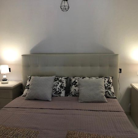 Appartement Elegante Monolocale Al Centro Del Paese à Teulada Extérieur photo