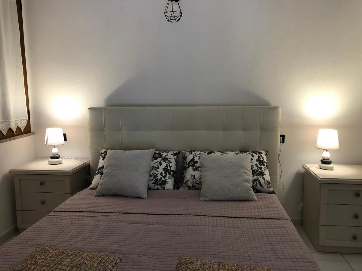 Appartement Elegante Monolocale Al Centro Del Paese à Teulada Extérieur photo